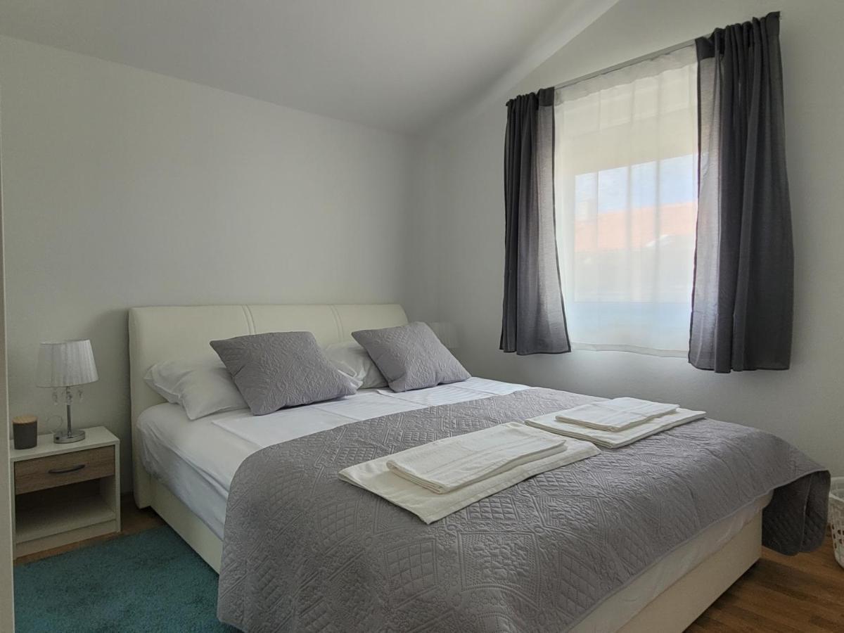 Lipa Mare Vir Apartment Екстериор снимка
